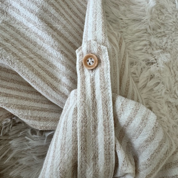 Allie Rose Beige Striped Linen set w/Beige Workshop tank sweater 3 piece set - Picture 9 of 16